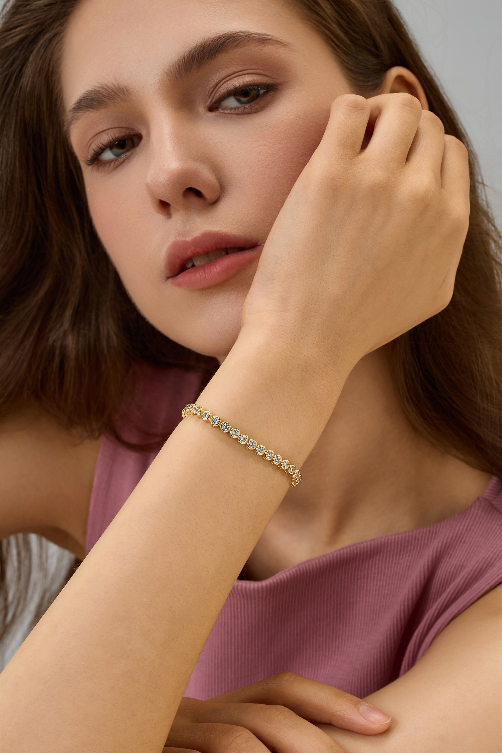 14k Gold Filled Circle Bracelet